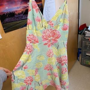 FORVER 21 cute summer dress